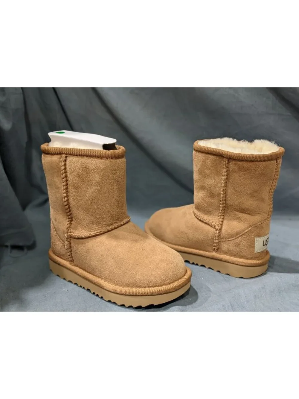 UGG Australia Toddlers Classic II Boots Pull-On Tan Size 8 NEW IN BOX!